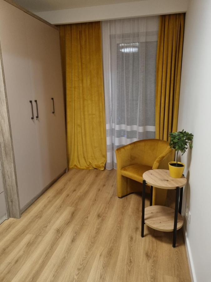 Apartament Sloneczny -Sciegiennego キェルツェ エクステリア 写真