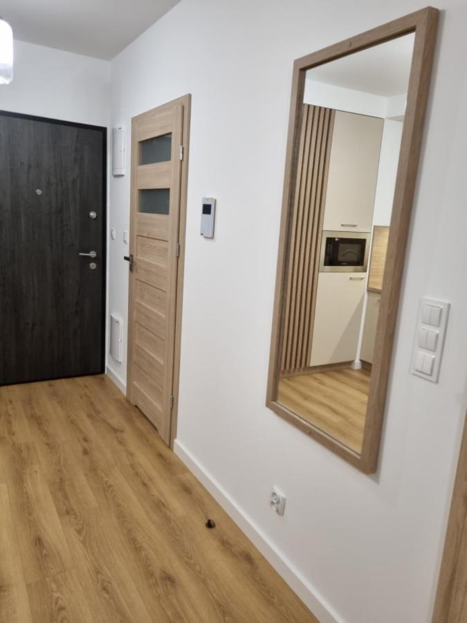 Apartament Sloneczny -Sciegiennego キェルツェ エクステリア 写真